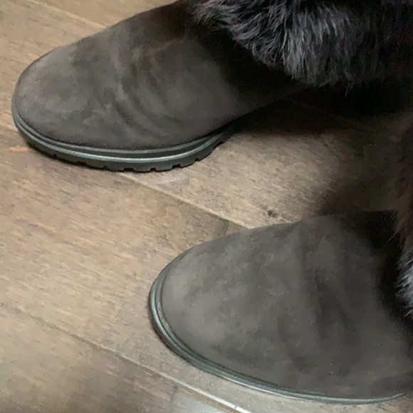 STUART WEITZMAN Blizzard Fur Shearling Cuff Gray - Picture 3 of 14